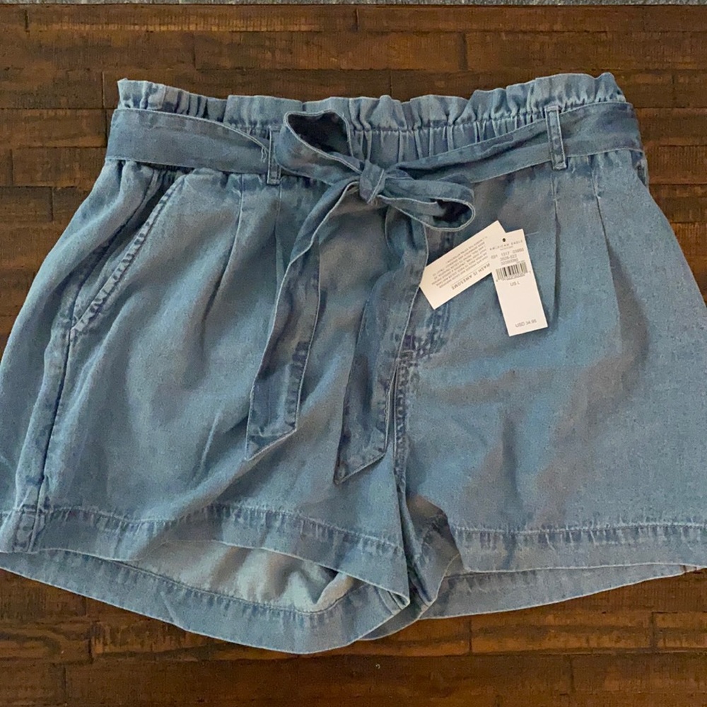 NWT AE women’s denim short